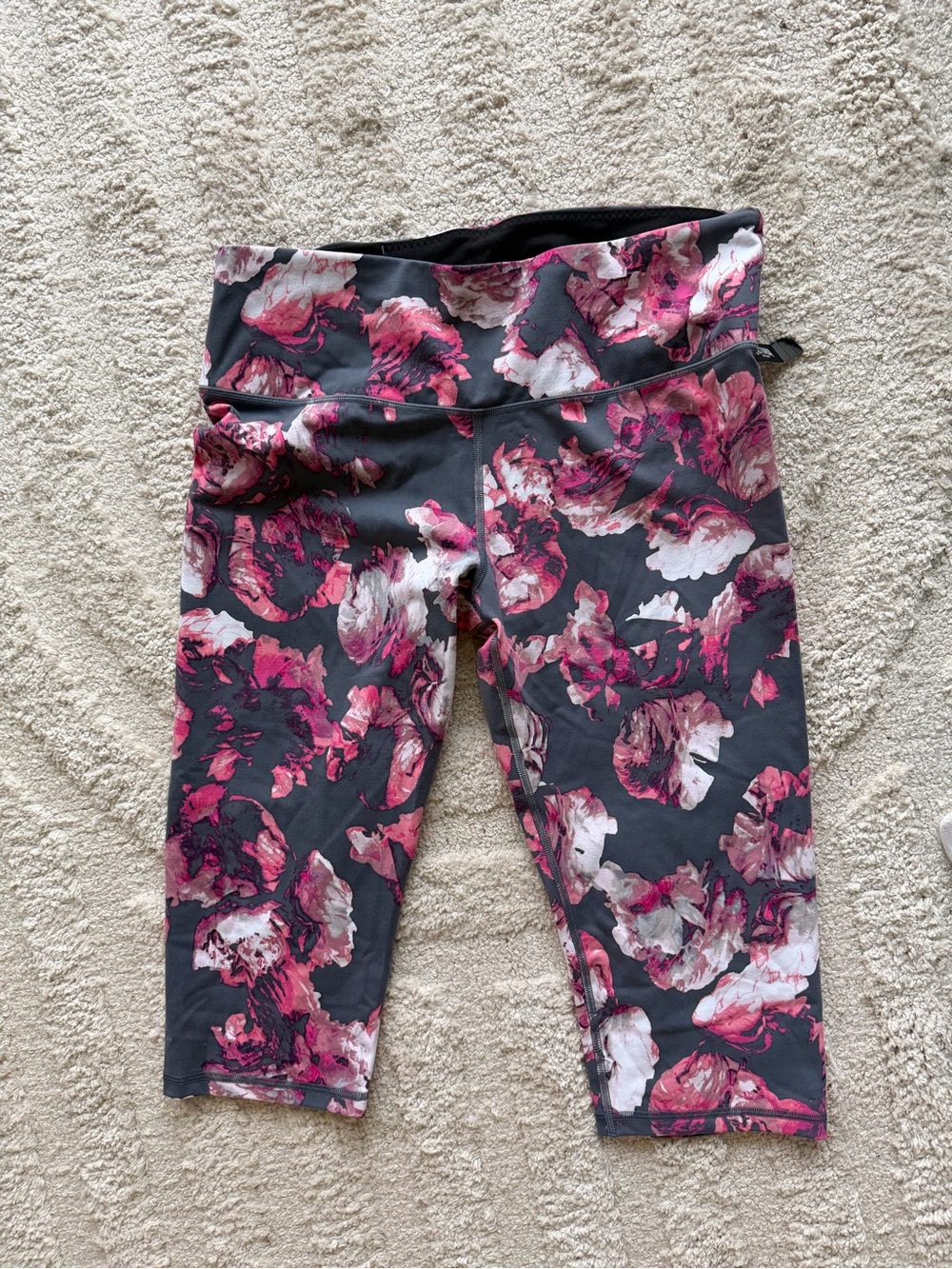 Women’s Floral Print Active Capri - Pink on Gray